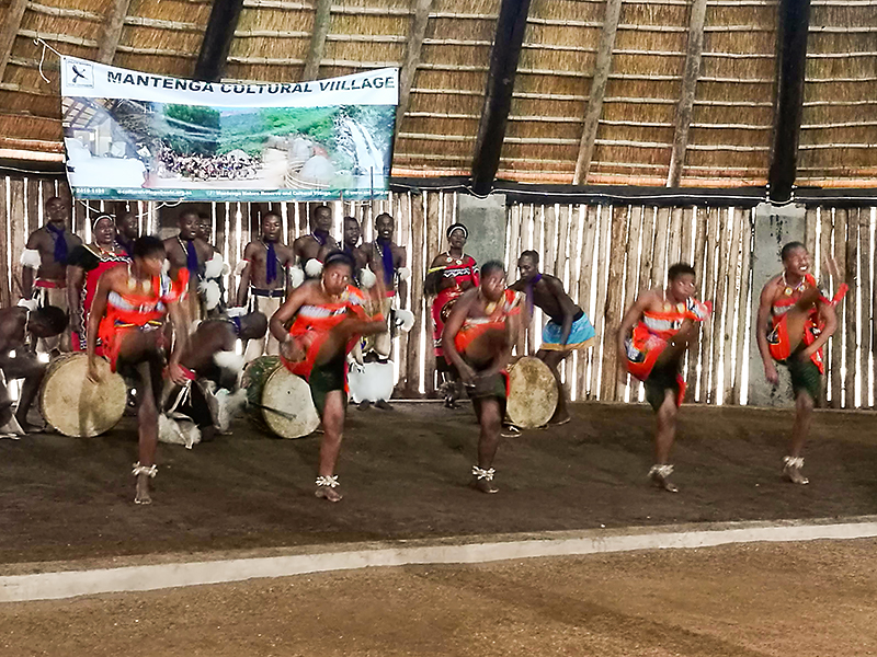 マンテンガカルチャービレッジ　エスワティニ　民族ダンス