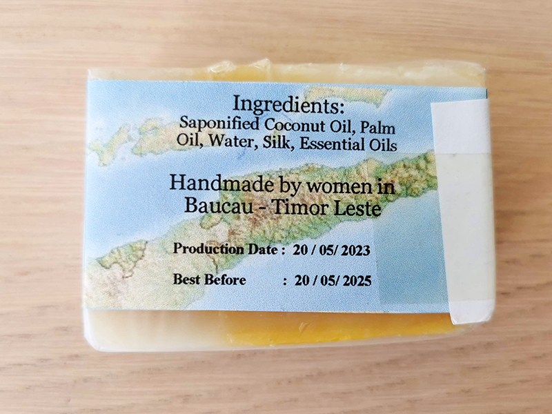 東ティモールお土産　旅行　赤ちゃん連れ