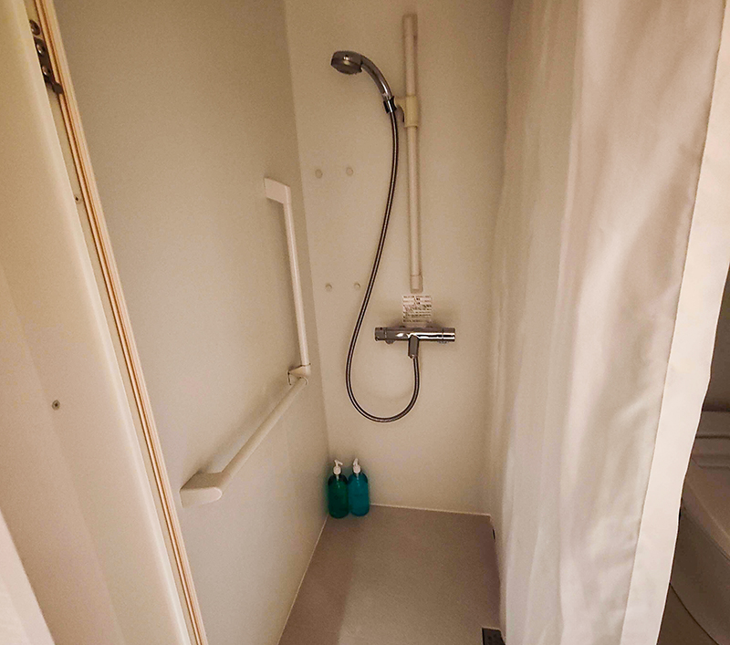 成田空港　仮眠室　赤ちゃん連れ海外旅行