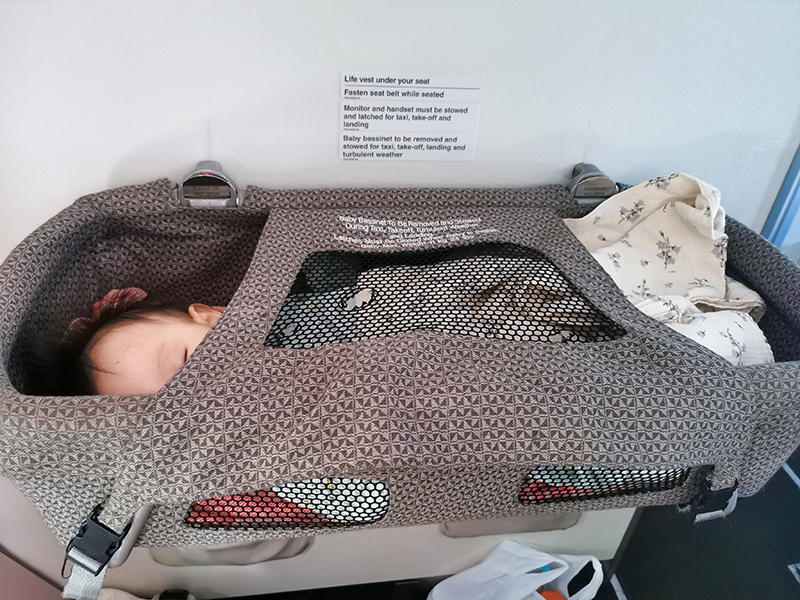 フィジーエアウェイズ バシネット