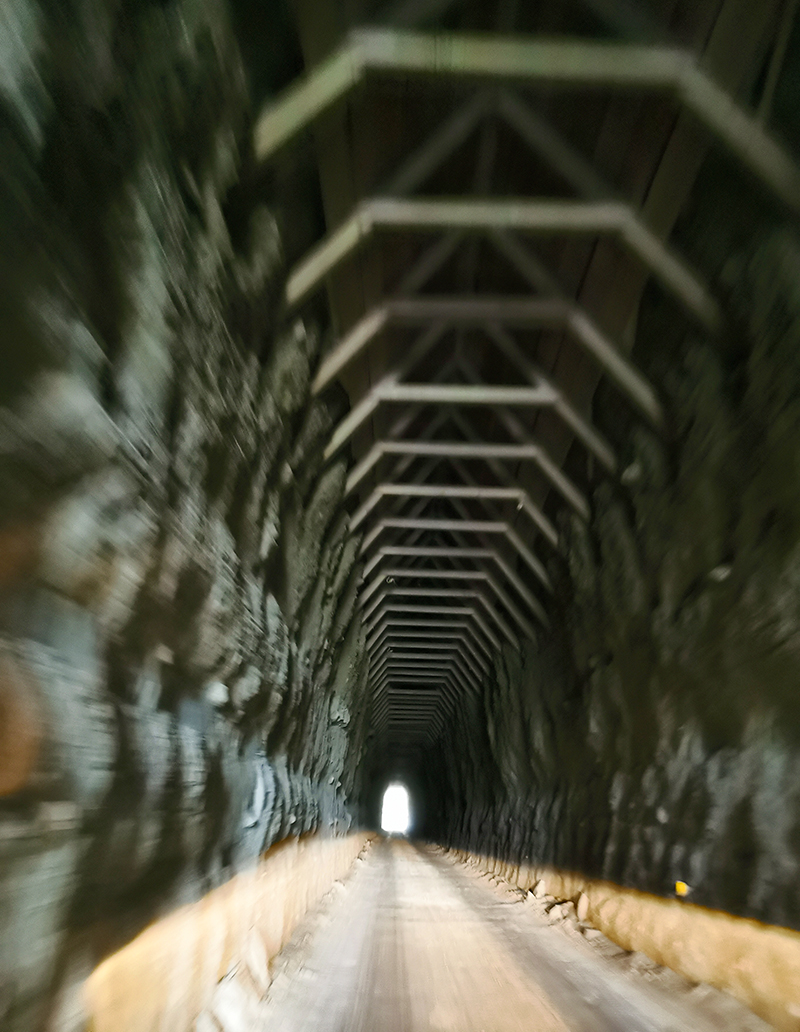 Forgotten World Highway(忘れ去られた世界)Moki Tunnel ニュージーランド